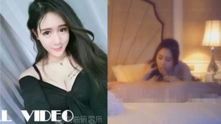 [JAV101本土精選!]幹到美胸女模夏小美完整版!不停對著大鵰猛吸！只好頂到她最深做回報！