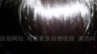 [車震自拍]剛釣到的女公關～還在開車就在咬！（有影）