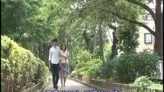 デカ過ぎる他人棒に魅せられた人妻 デカ過ぎる他人棒に魅せられた人妻