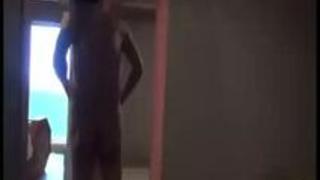 【素人】ユニに着替えさせられハメ撮りで処女を奪われるバレー部JD