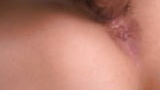 Bootyliciousアジアの熟女は吸って雄鶏を愛する Bootyliciousアジアの熟女は吸って雄鶏を愛する