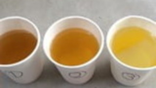 奇妙なアジアンピーズのカップ 奇妙なアジアンピーズのカップ