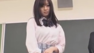 巨乳黒パンスト女子高生の見せつけオナニー動画