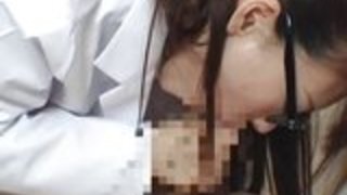 吸引スーパーセクシーな日本の看護師