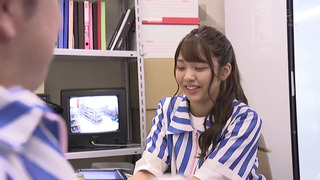 深夜コンビニNTR 彼氏に不満もつ女子大生バイトと欲情した中年ブタ店長が2人きり… 美脚プロポーション美女をまさかの小太りオヤジが寝取った脅威の凄チ●ポ6連射精性交 木下ひまり 木下ひまり（花沢ひまり）