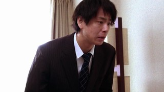 JUY-817 【※注意！！人間不信※】窓清掃員NTR 俺は同僚だったあの野郎に嵌められ会社をクビ…窓清掃員として働いていた。不倫カップルが真っ昼間からじゃれあっているこのホテルも俺の担当だ。窓に背を向け男に跨り腰を振る女とその女を激しく抱く男…。そいつらの正体… 黒川すみれ